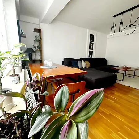 Urban Escape Chic