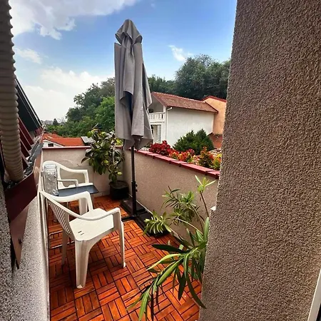 Urban Escape Chic شقة سكوبجي